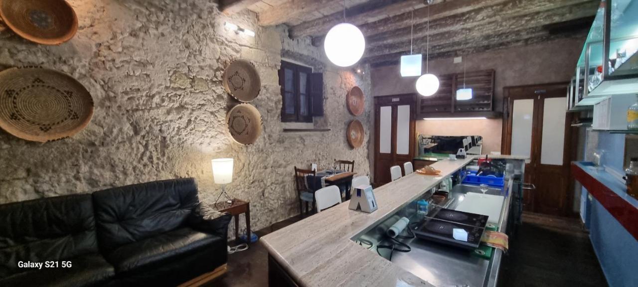 Апартаменти Loft Sant' Efisio Кальярі Екстер'єр фото
